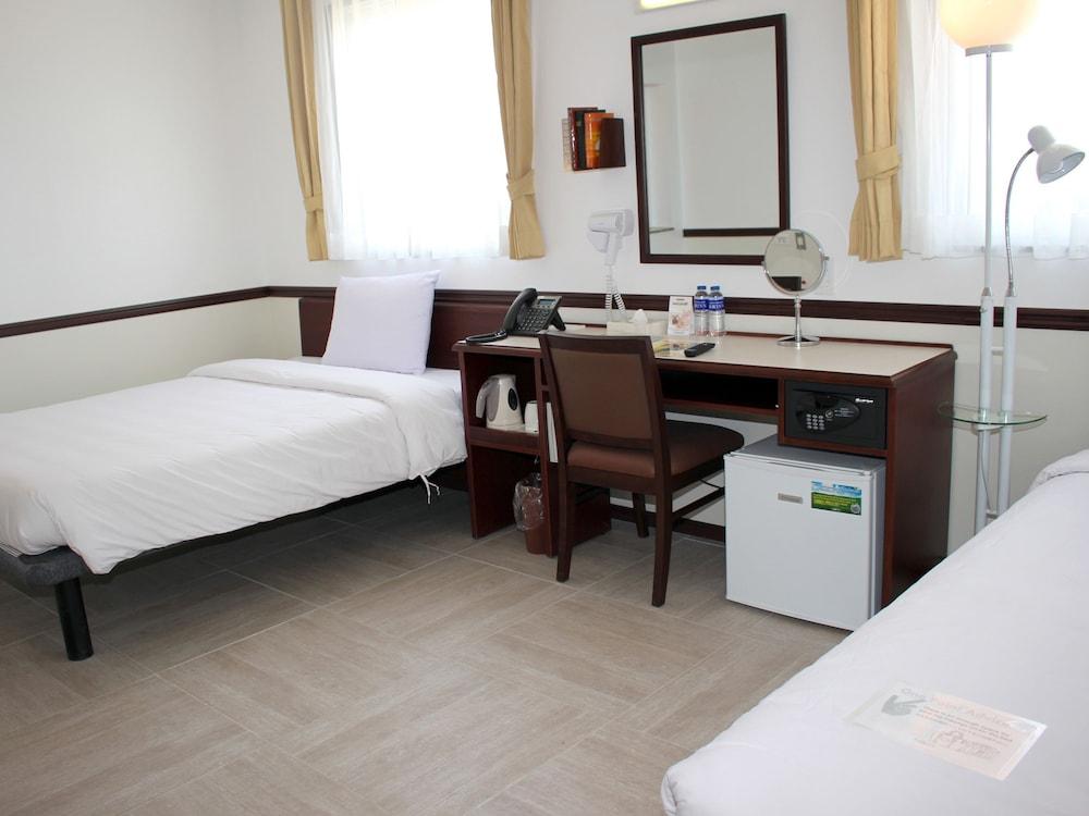 Toyoko Inn Cebu Stadt Exterior foto