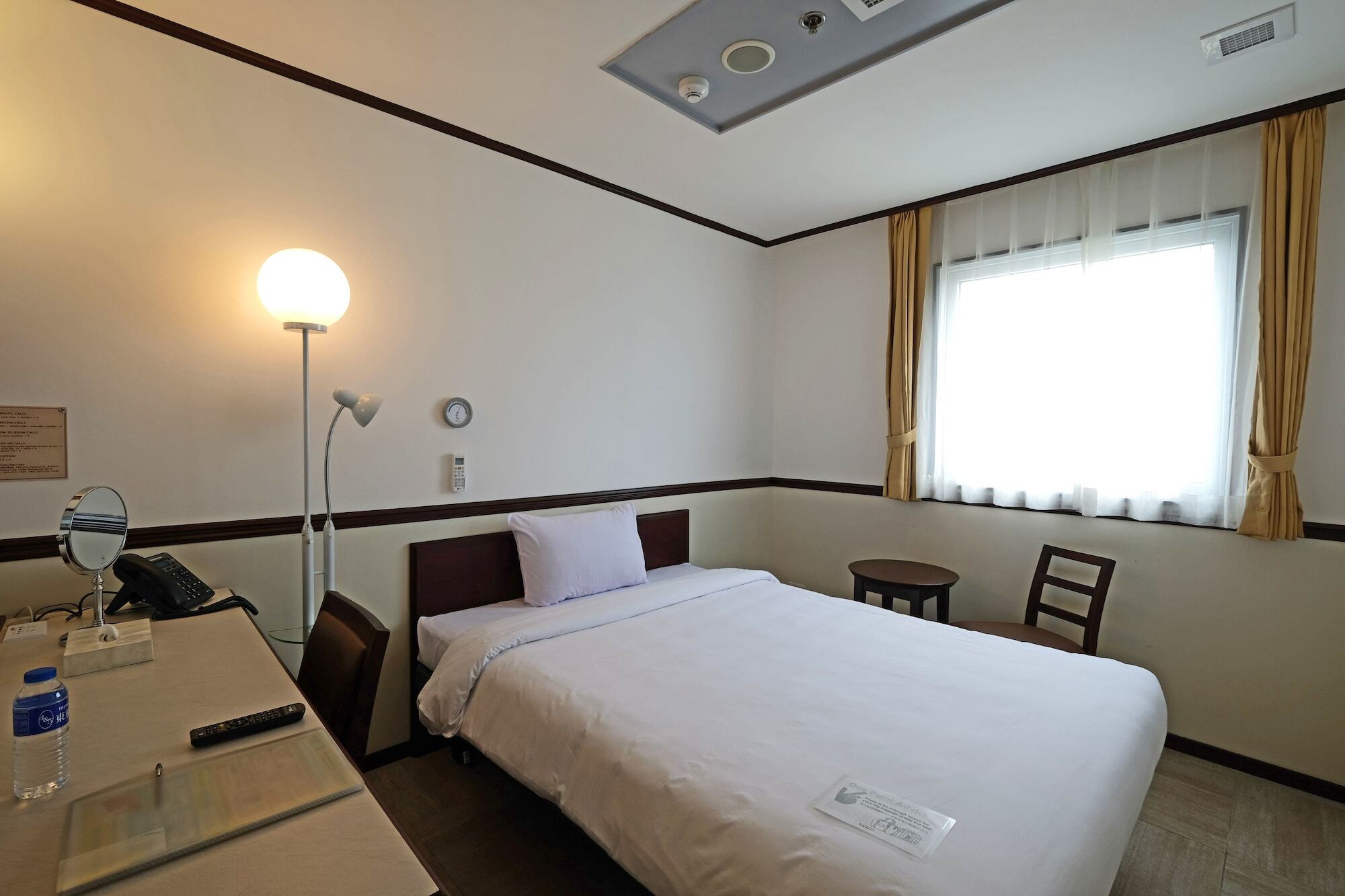 Toyoko Inn Cebu Stadt Exterior foto